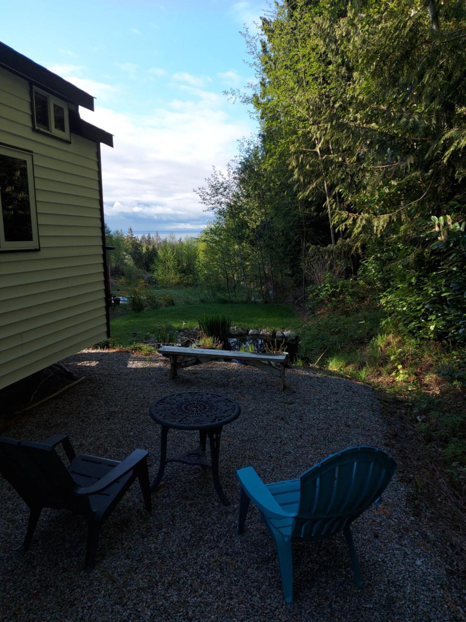 A Tiny Escape Villa Roberts Creek Ruang foto