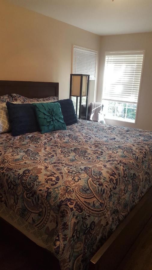 A Tiny Escape Villa Roberts Creek Bagian luar foto