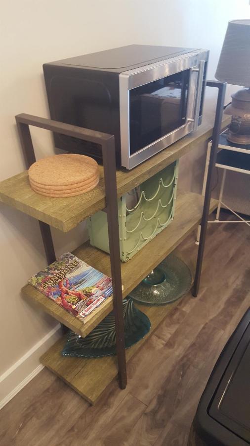 A Tiny Escape Villa Roberts Creek Bagian luar foto